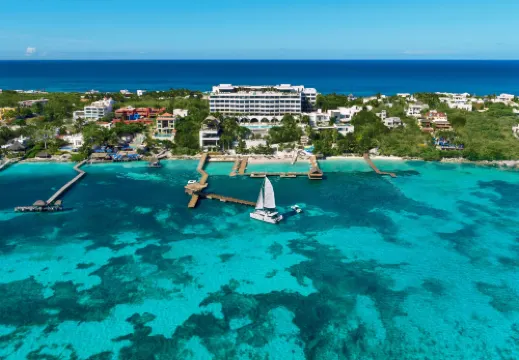 Impression Isla Mujeres by Secrets