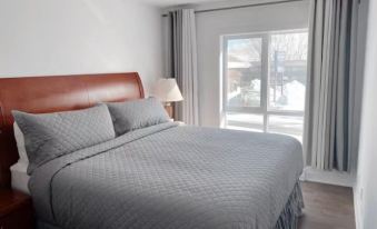 2001 Av. Beaconsfield