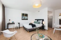 Ténéo Apparthotel Talence - Arthena Hotels in Talence