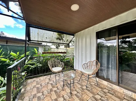 Almendros Eco-Villas Отели рядом с достопримечательностью «Rotonda Florencia de San Carlos. PUNTO DE REFERENCIA.»