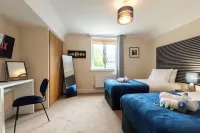 Smart Apartments - Seymour Hotels near Willis Avenue Recycling Centre