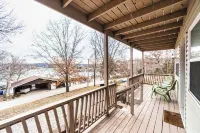 Osage Beach Getaway Lake Views Pet Friendly!