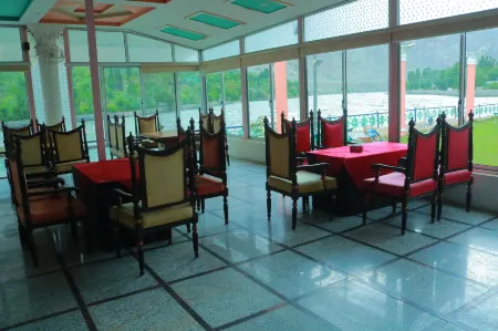 Canopy Nexus Отели рядом с достопримечательностью «Helicopter Chowk (Heli Chowk)»