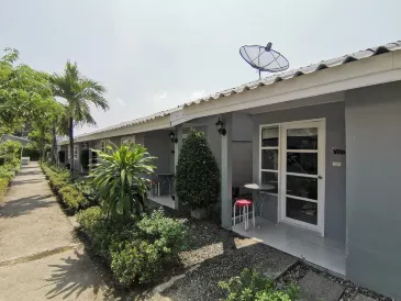 1715 House & Caff Resort, Phuket