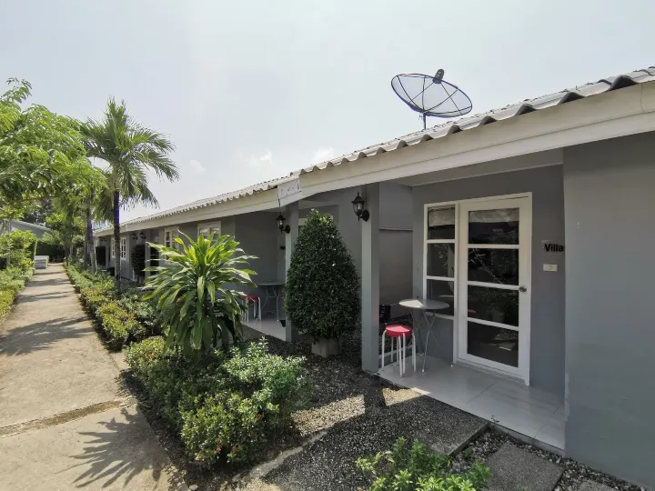 1715 House & Caff Resort, Phuket
