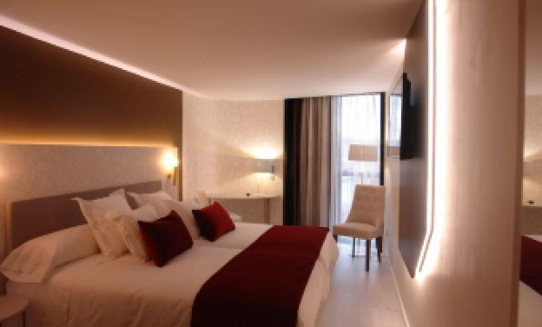 Hotel Cardenal - Housity