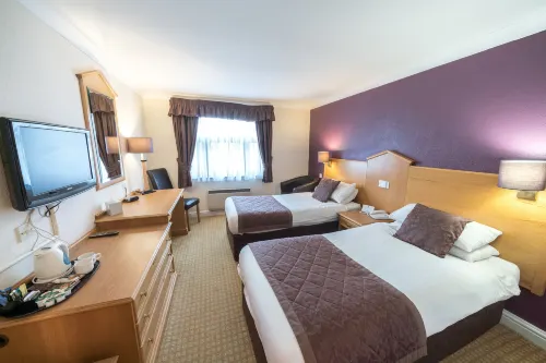 Widnes Halton Everglades Park Hotel Hotels in Widnes