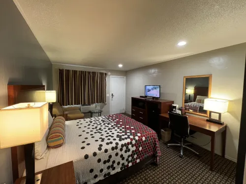 Travelers Inn Eugene University