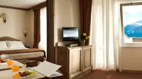 Hotel Alaska Cortina