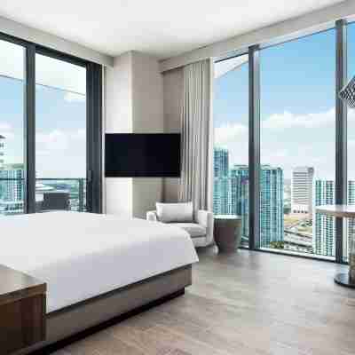 イースト マイアミ Rooms