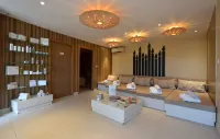 Mercure Brignoles Golf de Barbaroux & Spa Hotels in Département Var