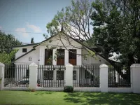 Sandton Farmhouse Hotels near Benmore Centre