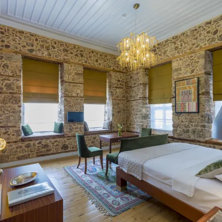 Delight Deluxe Hotel