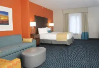 ريزينج ستار كازينو ريزورت فنادق في Greendale