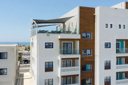 Kefalos Damon Hotel Apartments Отели в г. Пафос