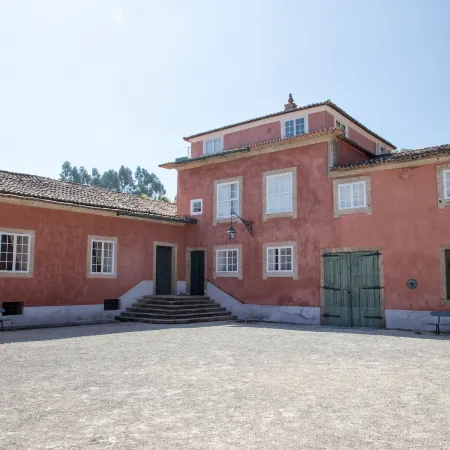 Casa de Sezim