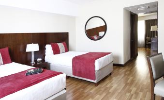Cyan Hotel de Las Americas