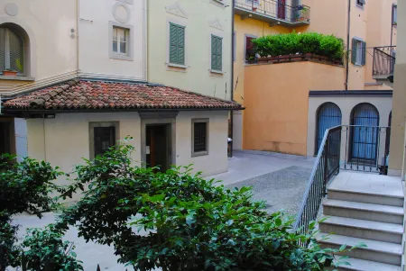 Bergamo Alta Guest House Отели рядом с достопримечательностью «Orto botanico Lorenzo Rota»