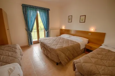 Albergo Della Corte Отели в г. Сканно
