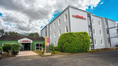 Greet Hotel Montbeliard Hôtels à proximité de : Axone