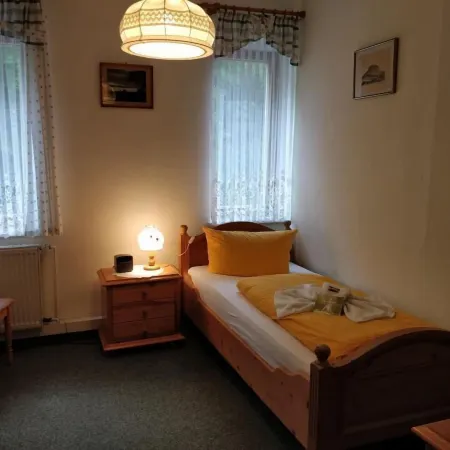 Gaststätte & Pension Lichtenhainer Wasserfall