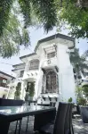 The Bourke Hotel