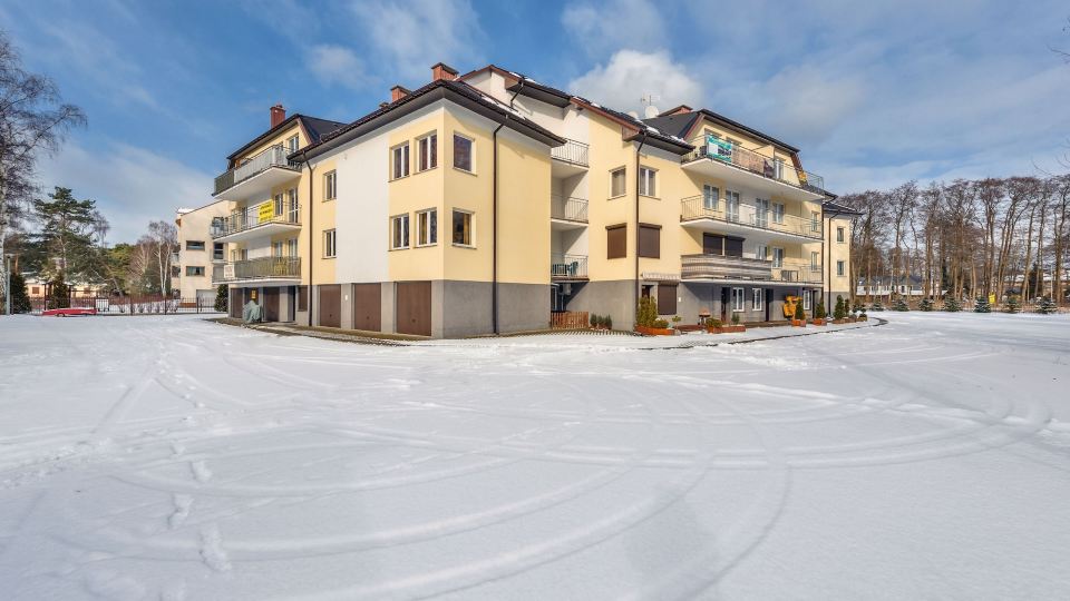 Szkolna, Sun & Snow