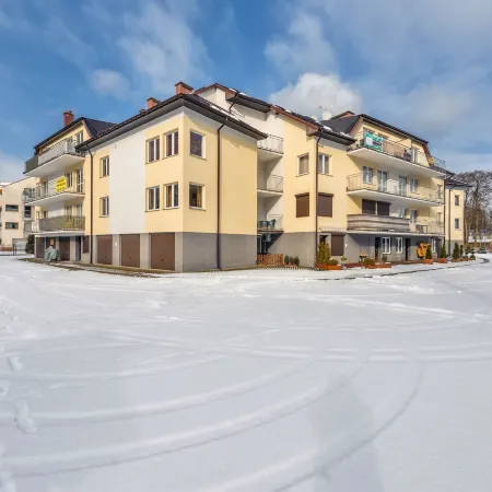 Szkolna, Sun & Snow