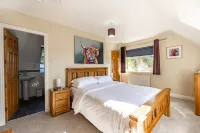Treetops B&B - 4-Star
