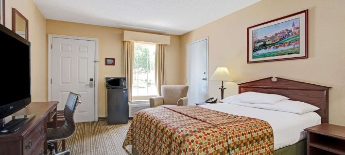 Baymont by Wyndham Smithfield Hotels in Johnston County