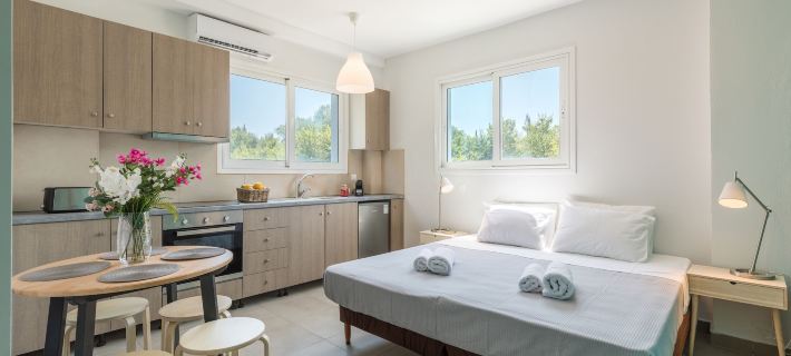 Local Hostel & Suites Hotels in Corfu