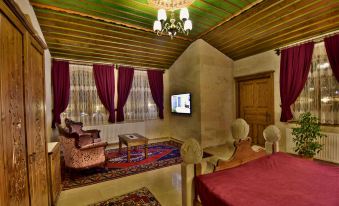 Stone House Cave Hotel