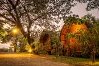 Bamboo Bungalow - 3-Star