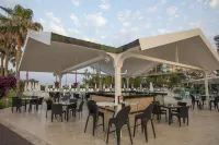 Falcon Hotel - Breakfast