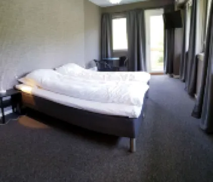 ヴィケダル クロ オグ モーテル AS のホテル