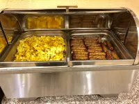 Quality Inn & Suites - breakfast
