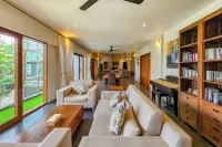 Da Vinci The Villa by Nagisa Bali Hotels near Pura Pasek Gaduh