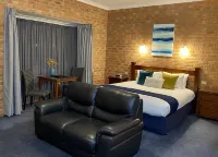 Coastal Waters Motor Inn فنادق في ليكس انترانس