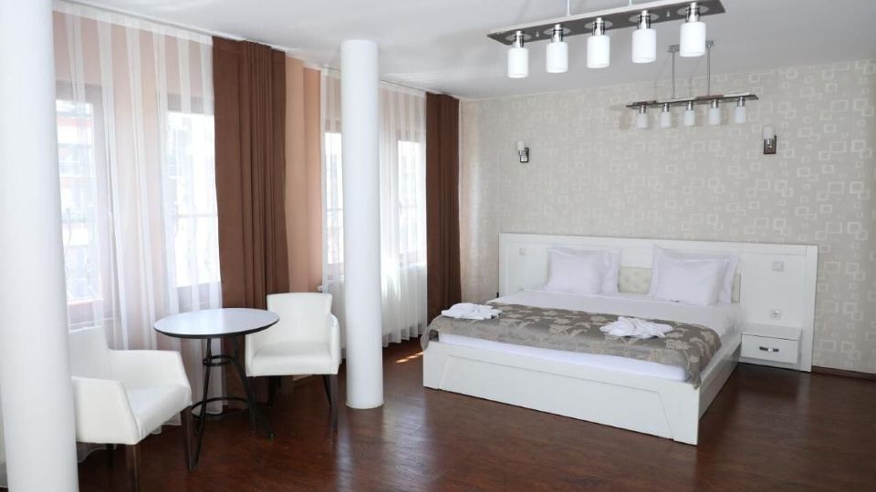 Bruti Hotel