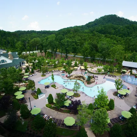 Dollywood's DreamMore Resort and Spa