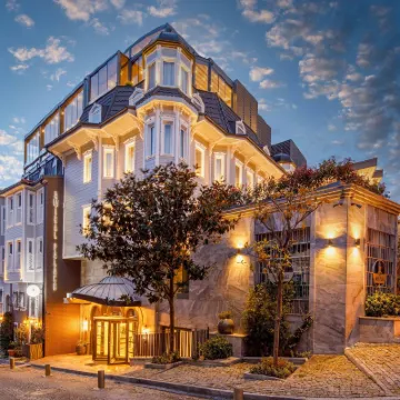 Amiral Palace Hotel Boutique Class & Spa Hotel dekat Bazar Arasta (Arasta Çarşısı)