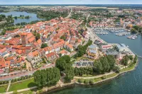 Hotel Kleines Meer Hotels in Waren