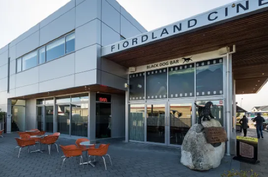 電影院套房公寓