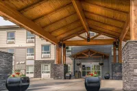 Timber Ridge Inn and Suites Hotels in Fox Creek