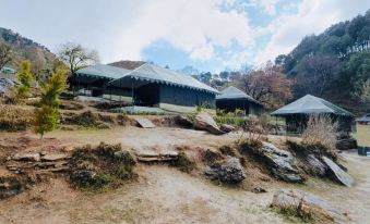 Camp Dharamshala - Luxury with Peace