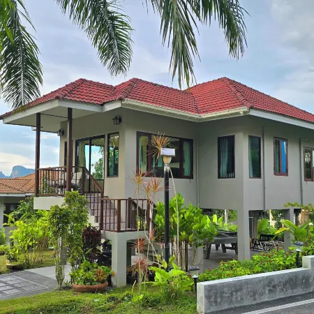 Krabi Green Hill Pool Villas