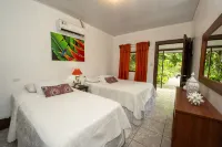 Hotel Tortuguero Beachfront Hotels in Tortuguero