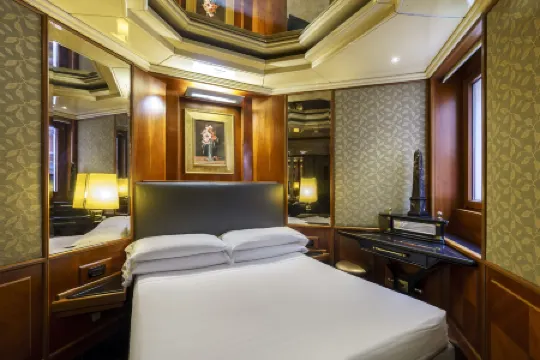 โรงแรมวาลาเดอร์