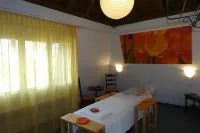 Schlosshotel - Self Check-in Hotel Hotels in Brig