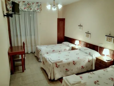 Hostal Mayo Hôtels à : Valdegodos